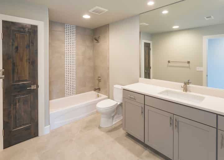 bathroom remodel contractor malibu